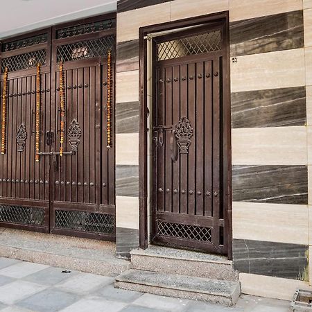 Super Hotel O Hotel Gold Star New Delhi Buitenkant foto