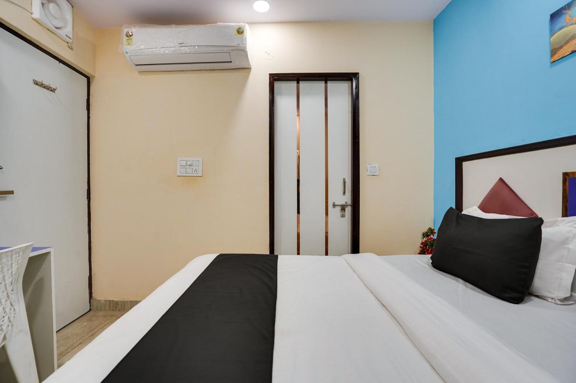 Super Hotel O Hotel Gold Star New Delhi Buitenkant foto