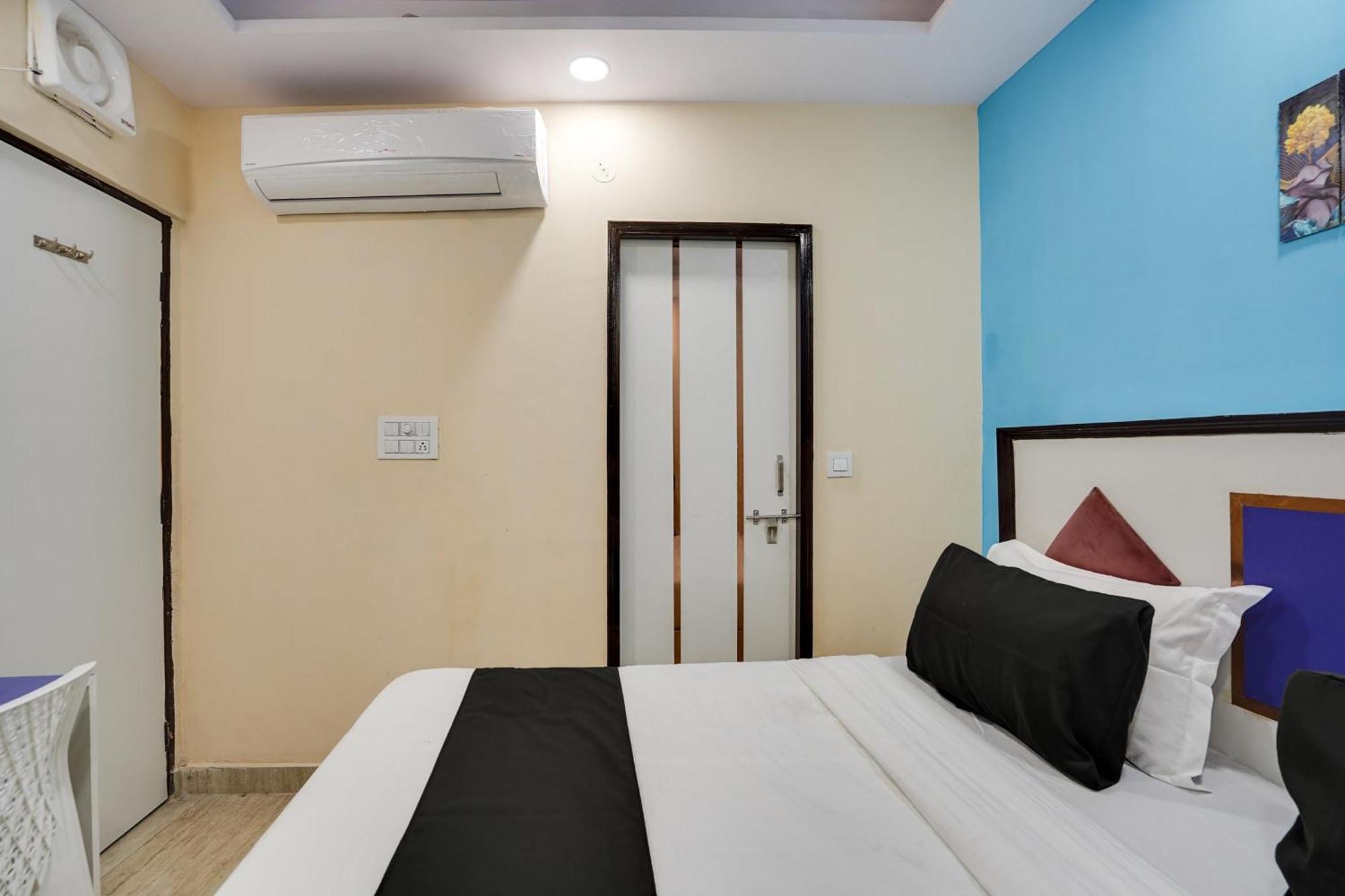 Super Hotel O Hotel Gold Star New Delhi Buitenkant foto